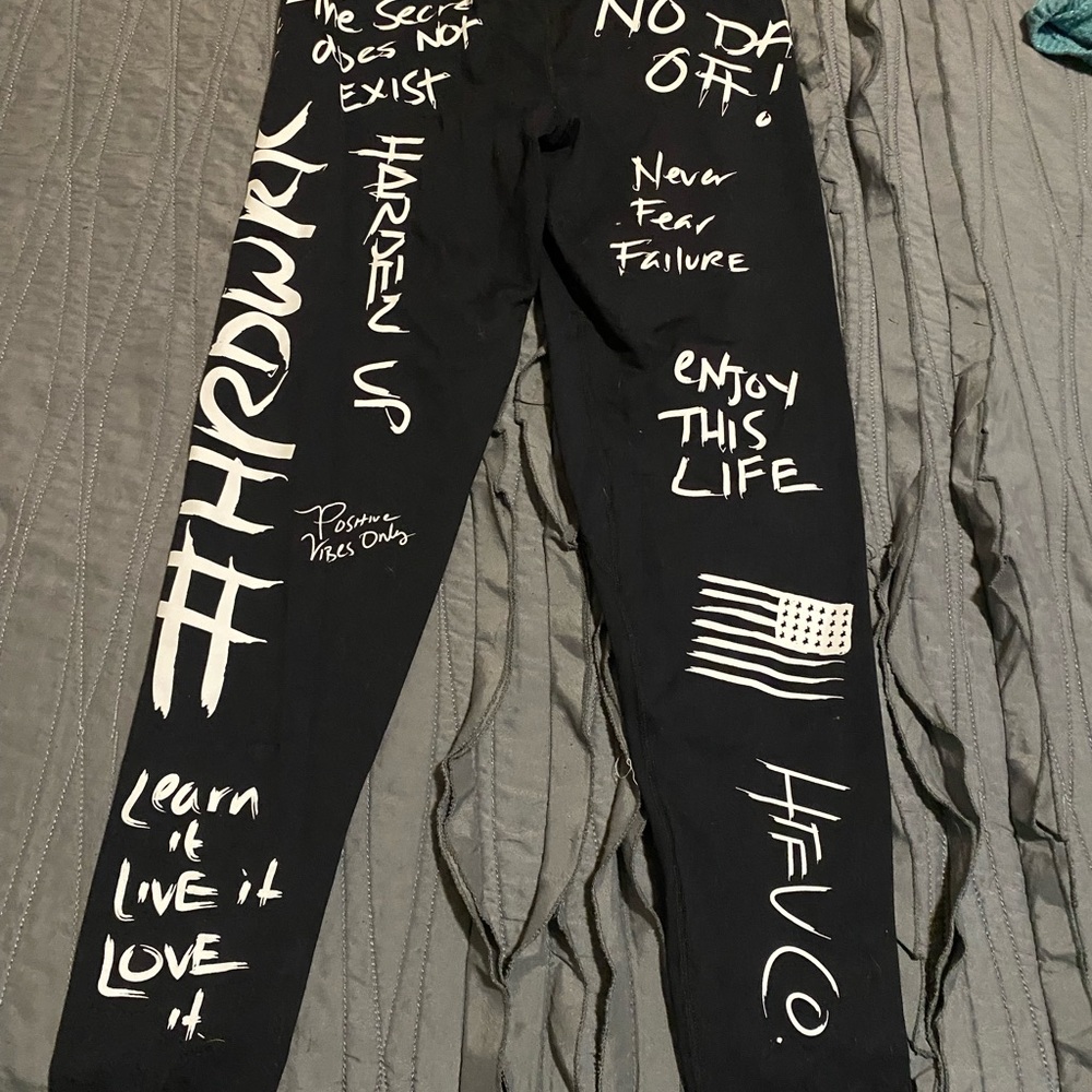 Stylish Black Graphic Leggings